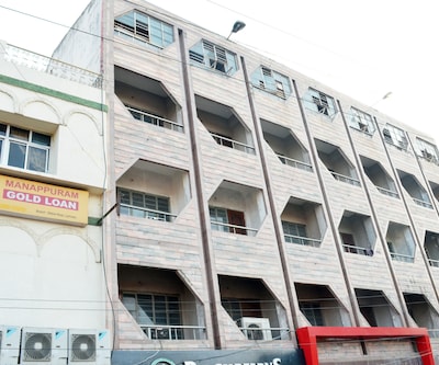 New International Hotel